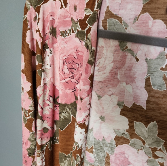 Duster - Picture 4 of 5